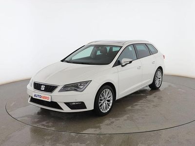 Usado Seat Leon Style Plus 115 CV (84 kW) 2017 Blanco Familiar