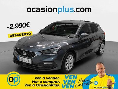 Usado Seat Leon Style 130 CV (95 kW) 2022 Gris