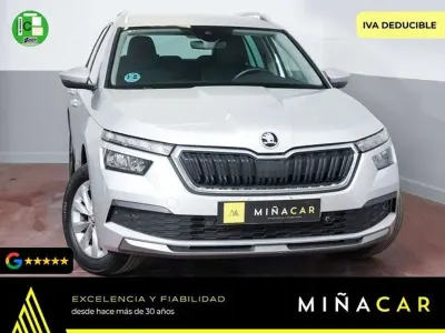 Usado Skoda Kamiq 110 CV (80 kW) 2022 Gris SUV