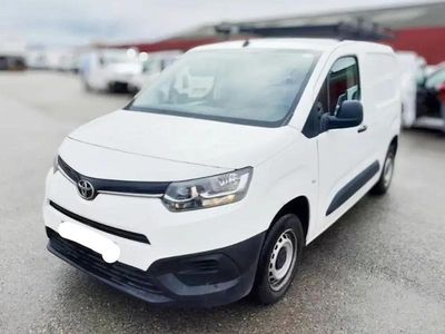 Używany Toyota Proace City City 100 KM (73 kW) 2022 Biały Minivan