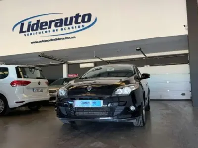 Usado Renault Mégane Dynamique 110 CV (80 kW) 2011 Negro Utilitario