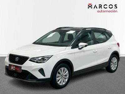 Usado Seat Arona Style 110 CV (80 kW) 2023 Blanco SUV