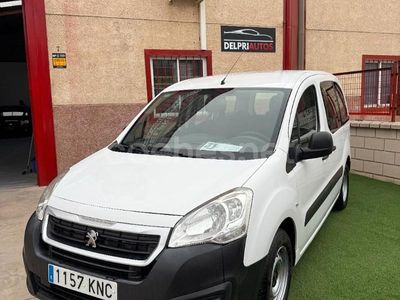 Blanco Usado 2012 Peugeot Partner Tepee Active Monovolumen | 8900 € (Caro)
