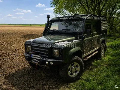 Usado Land Rover Defender SE 122 CV (89 kW) 2006 Verde Familiar