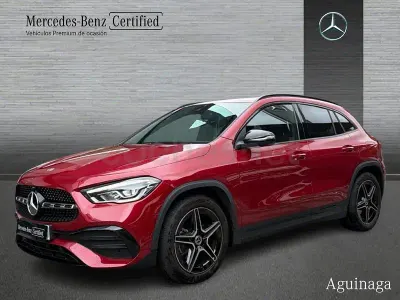 Usado Mercedes GLA200 163 CV (119 kW) 2022 Rojo SUV