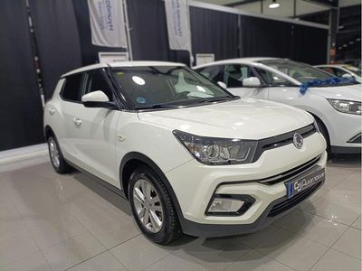 Blanco Usado 2018 Ssangyong (KGM) Tivoli SUV | 13.300 € (Un poco caro)