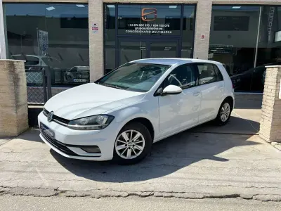 Usado VW Golf VII Edition 116 CV (85 kW) 2018 Blanco Utilitario