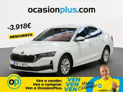 Usado Skoda Octavia Selection 150 CV (110 kW) 2025 Blanco Berlina