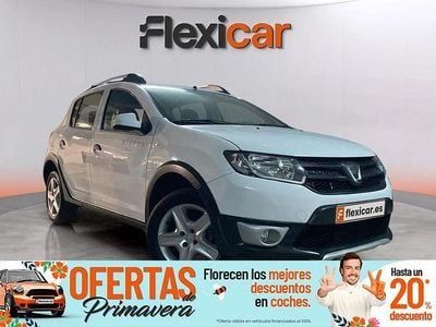 Usado Dacia Sandero Stepway 90 CV (66 kW) 2015 Blanco
