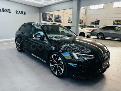 Usado Audi RS4 450 CV (330 kW) 2018 Negro Familiar
