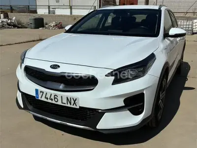 Usado Kia XCeed 141 CV (103 kW) 2021 Blanco SUV