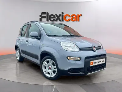 Usado Fiat Panda 71 CV (52 kW) 2023 Azul Utilitario