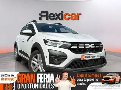 Usado Dacia Sandero Expression 91 CV (66 kW) 2023 Blanco