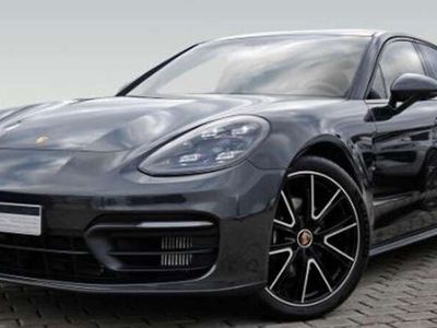 Porsche Panamera 4