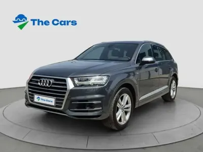 Usado Audi Q7 Sport 272 CV (200 kW) 2016 Plateado SUV