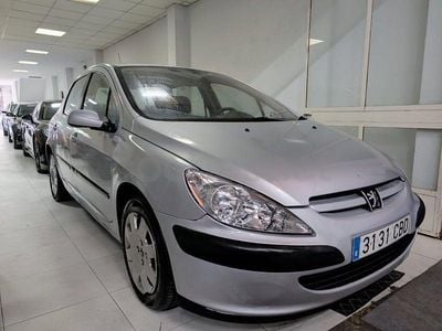 Gris / plata Usado 2004 Peugeot 307 Berlina | 2999 € (Precio justo)