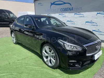 Usado Infiniti Q70 Premium 170 CV (125 kW) 2016 Negro Berlina