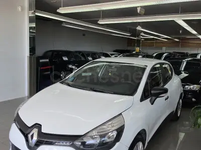 Usado Renault Clio IV Business 75 CV (55 kW) 2017 Blanco Berlina