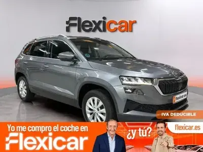 Usado Skoda Karoq Selection 150 CV (110 kW) 2024 Gris SUV