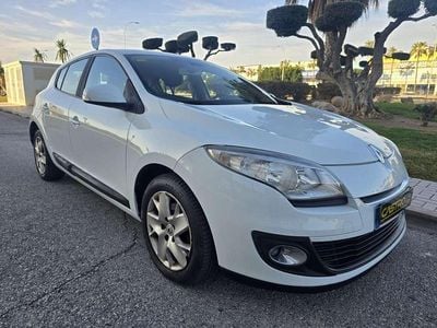 Usado Renault Mégane III Dynamique 110 CV (80 kW) 2012 Blanco Utilitario