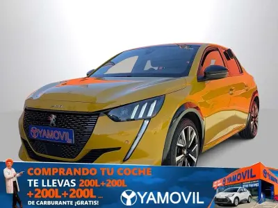 Usado Peugeot 208 GT-line 102 CV (75 kW) 2020 Amarillo Utilitario