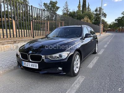 Usado BMW 318 143 CV (105 kW) 2014 Negro Familiar