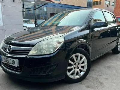 Usado Opel Astra Enjoy 105 CV (77 kW) 2007 Negro Berlina