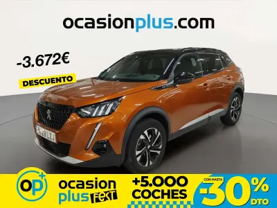Usado Peugeot 2008 GT 130 CV (95 kW) 2022 Naranja SUV