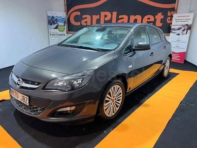 Usado Opel Astra Selective 110 CV (80 kW) 2015 Gris / plata Berlina