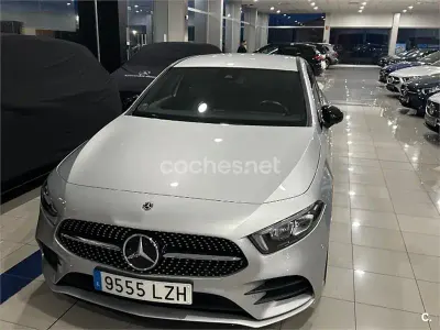 Usado Mercedes A200 150 CV (110 kW) 2022 Gris / plata Berlina