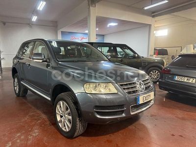 Usado VW Touareg 313 CV (230 kW) 2006 Gris / plata SUV