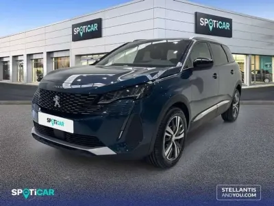 Usado Peugeot 5008 Allure 131 CV (96 kW) 2024 Azul SUV