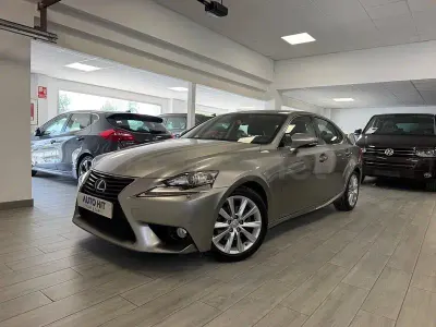 Usado Lexus IS300h 223 CV (164 kW) 2013 Gris / plata Berlina