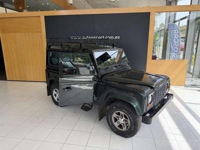 Usado Land Rover Defender 122 HP (89 kW) 2010 Verde Carrinha