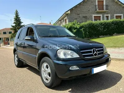 Usado Mercedes ML320 218 CV (160 kW) 2002 Azul SUV