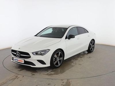 Usado Mercedes CLA180 Progressive 136 CV (100 kW) 2023 Blanco Berlina