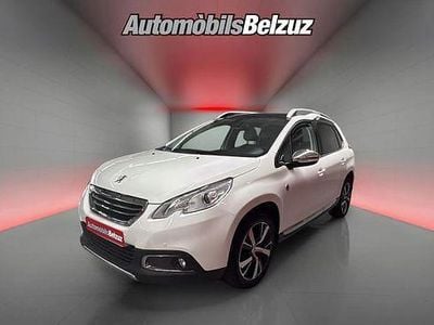 Usado Peugeot 2008 Allure 100 CV (73 kW) 2015 Blanco SUV