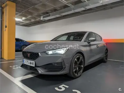Käytetty Cupra Leon 150 HP (110 kW) 2023 Harmaa Sedan