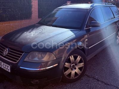 Gris / plata Usado 2003 VW Passat Highline Familiar | 1200 € (Super precio)
