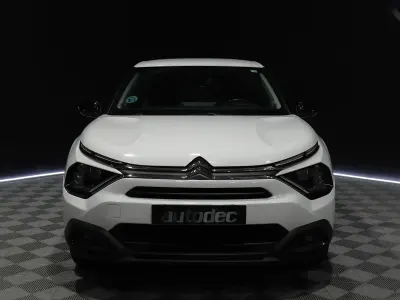 Używany Citroën C4 Feel 131 KM (96 kW) 2022 Biały Sedan/Limuzyna