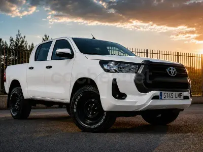 Usado Toyota HiLux 150 CV (110 kW) 2021 Blanco Pickup/Camioneta