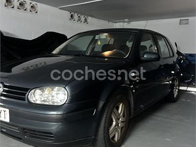 Usado VW Golf IV Conceptline 105 CV (77 kW) 2002 Gris / plata Berlina
