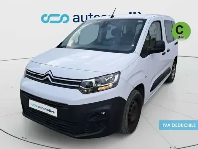 Usado Citroën e-Berlingo Business Class 102 CV (75 kW) 2023 Blanco Monovolumen
