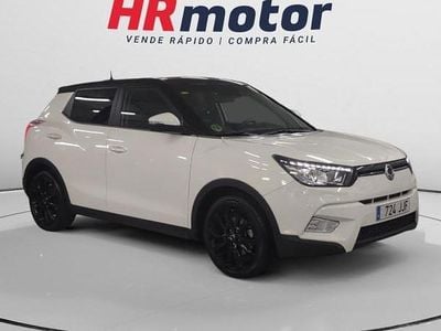Usado Ssangyong (KGM) Tivoli 115 CV (84 kW) 2015 SUV