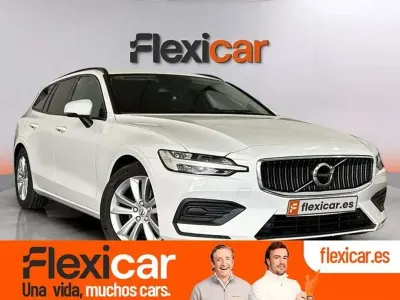 Usado Volvo V60 150 CV (110 kW) 2019 Blanco Familiar