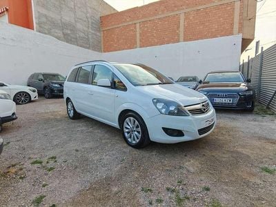 Usado Opel Zafira Family 125 HP (91 kW) 2013 Branco Monovolume