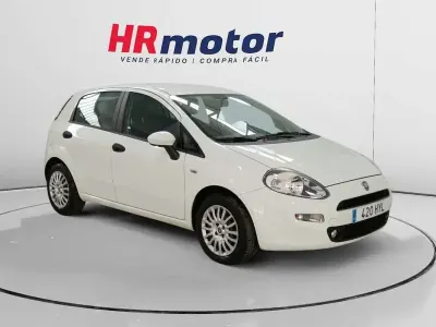 Usado Fiat Punto Pop 75 CV (55 kW) 2014 Blanco Utilitario