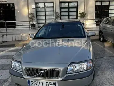 Usado Volvo S80 140 CV (102 kW) 2000 Gris / plata Berlina