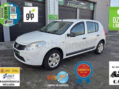 Usado Dacia Sandero Lauréate 75 CV (55 kW) 2012 Gris / plata Berlina