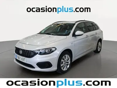 Usado Fiat Tipo Easy 95 CV (69 kW) 2019 Gris Familiar
